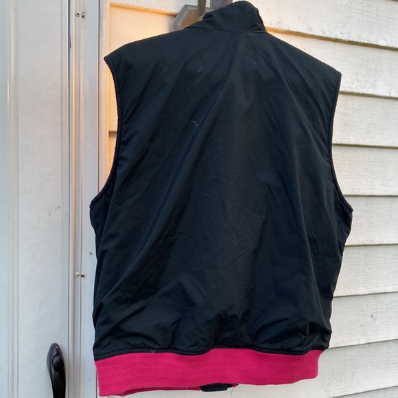Woolrich Zipper Black/Pink Vest - Picture 8 of 8